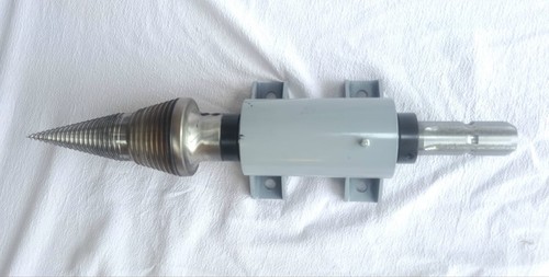 Log splitter screw - log,